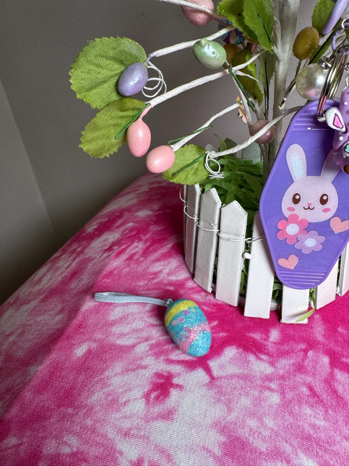 Hoppy Easter Bunny Keychain β Adorable Springtime Charm!
