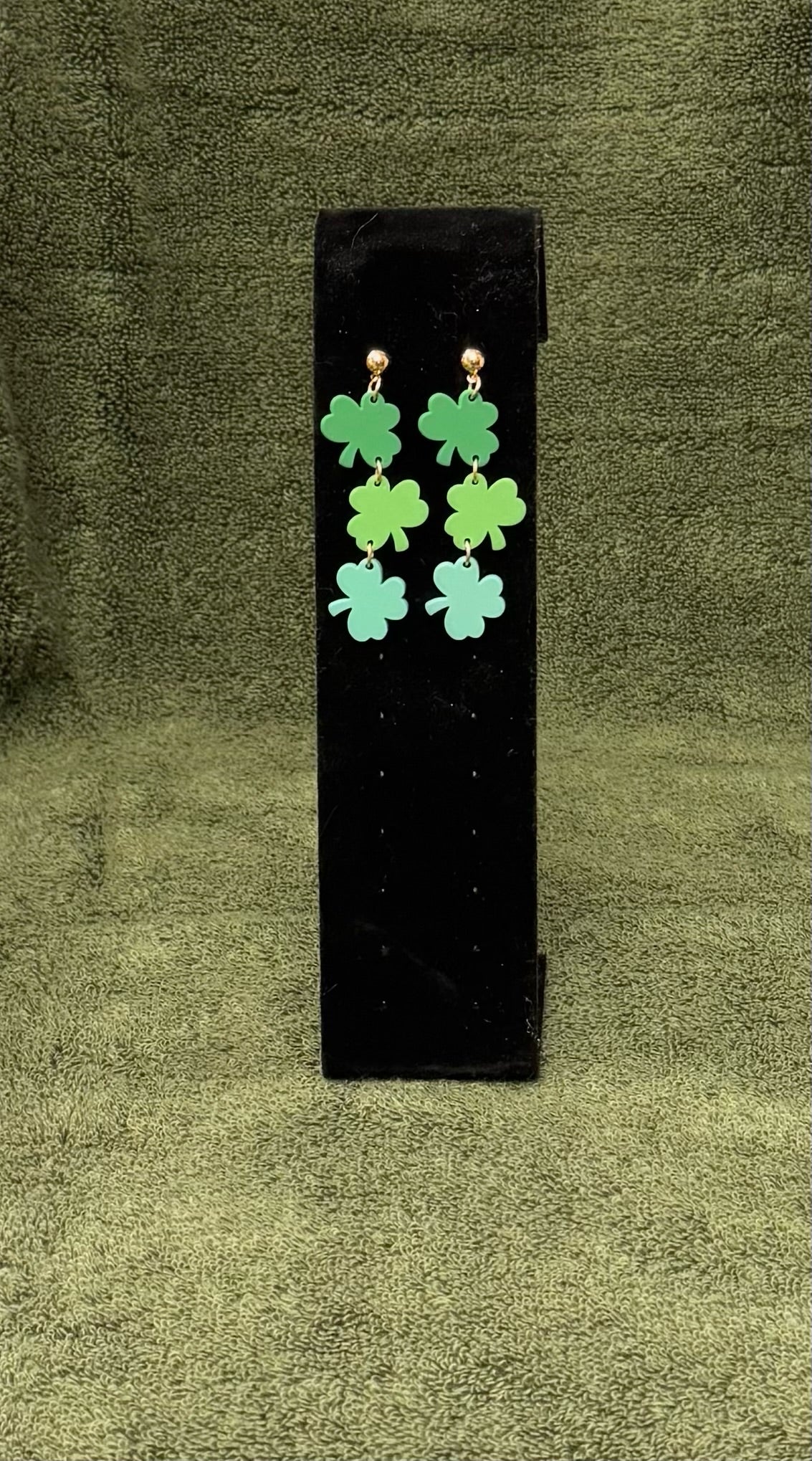 Lucky Charm Clover Earrings – Celebrate St. Patrick’s Day in Style!