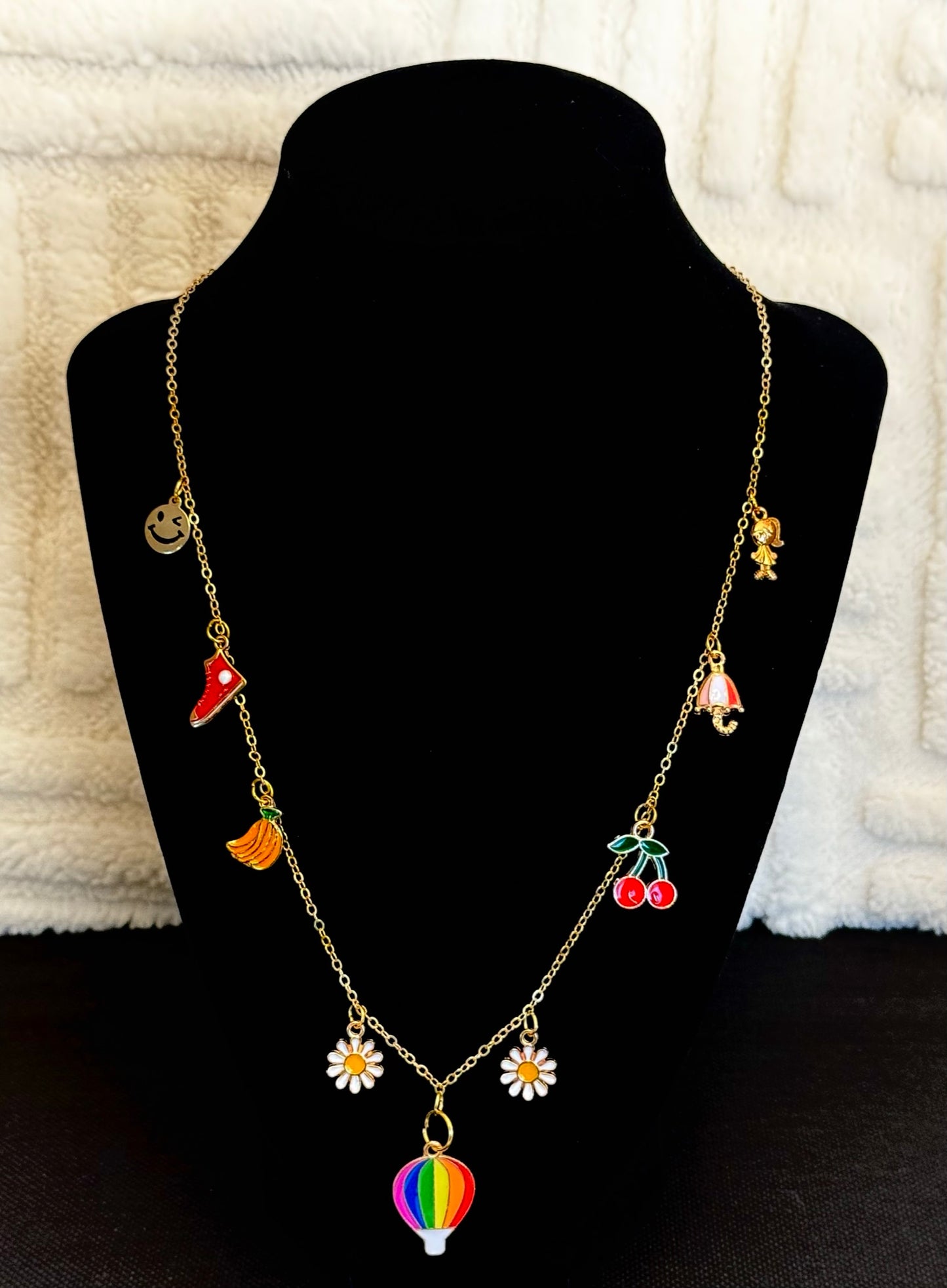Spring Suave Charm Necklace & Bracelet Set – A Whimsical Touch of Joy