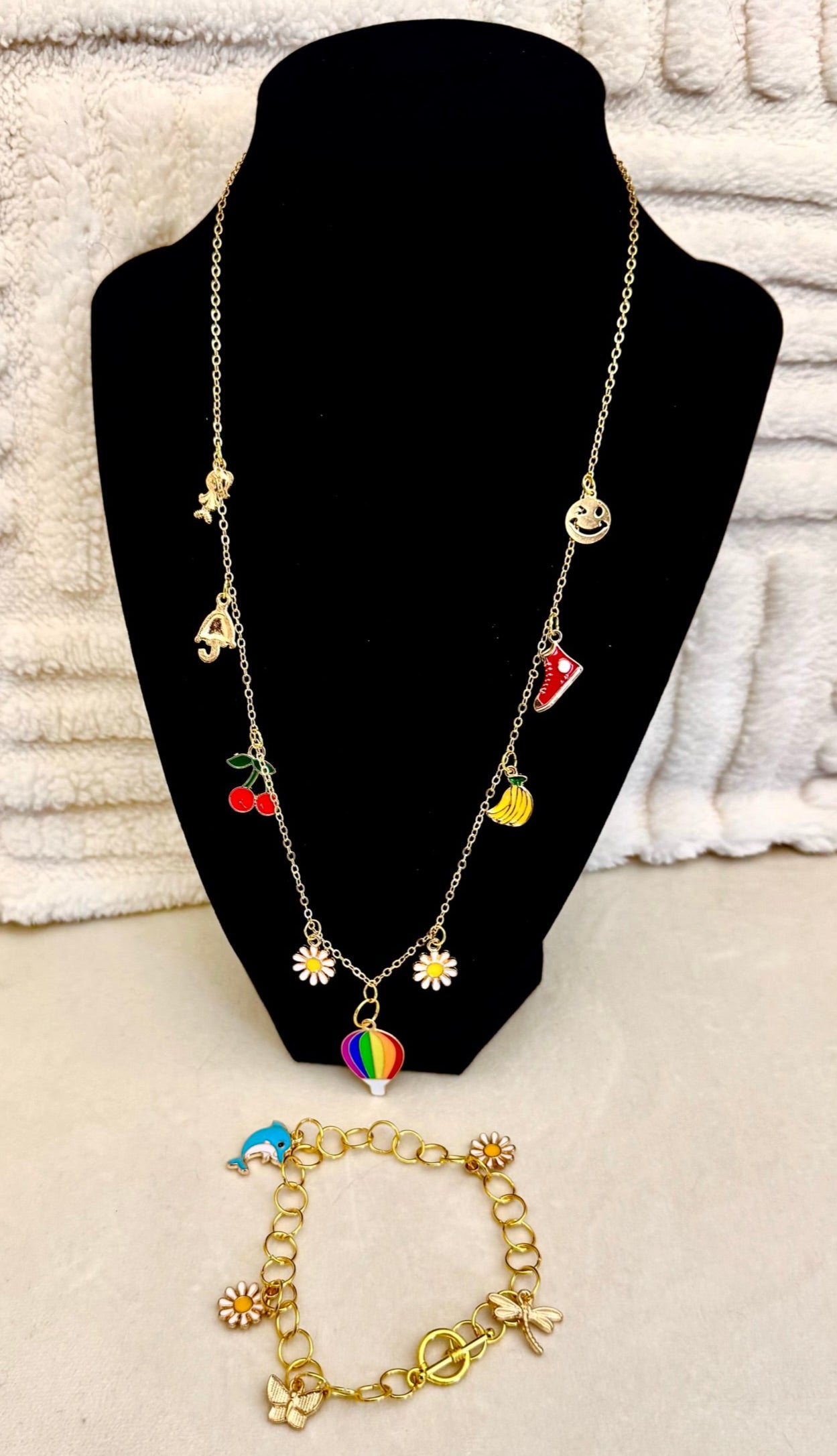 Spring Suave Charm Necklace & Bracelet Set – A Whimsical Touch of Joy