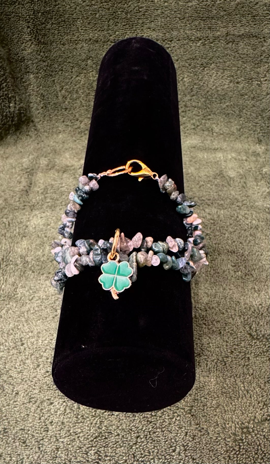 Lucky Clover Gemstone Bracelet – A Touch of Nature & Fortune! B-Day Gifts for Her