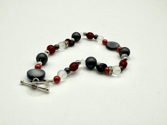 Midnight Elegance Jewelry Set: Necklace and Bracelet